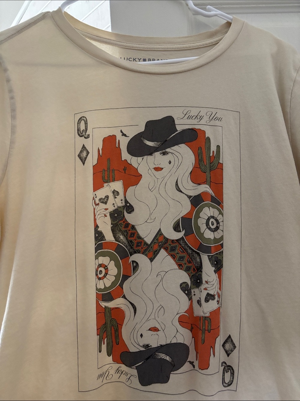 Lucky Brand Women's Cream 'Lucky You' Graphic Tee - Queen Playing Card
